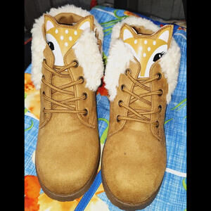 NEW Deer Face Girls Size 2 Fur Lined Tie Boots Shoes Footwear By FAB Kids~
